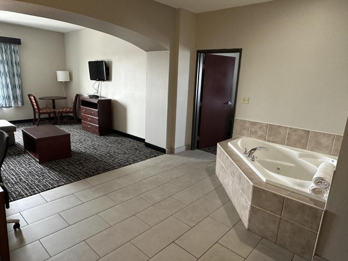 La Quinta By Wyndham Oklahoma City -Yukon Εξωτερικό φωτογραφία