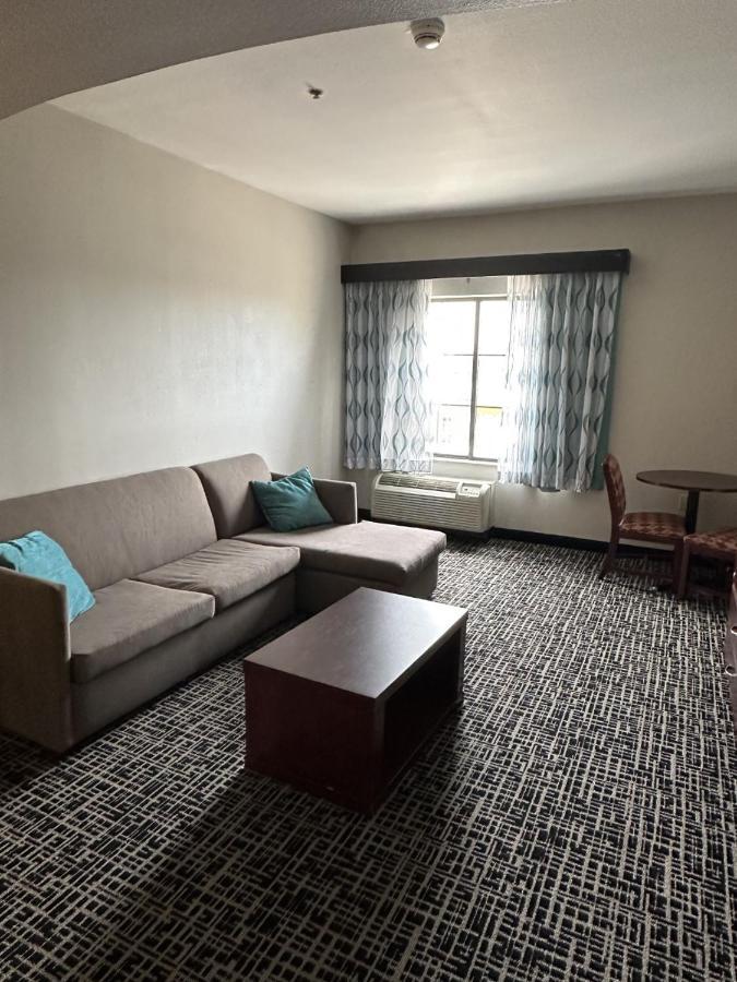 La Quinta By Wyndham Oklahoma City -Yukon Εξωτερικό φωτογραφία